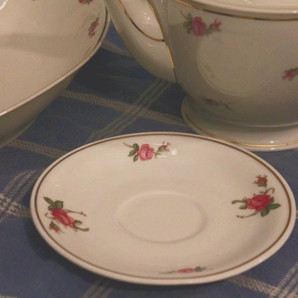 [HUTSCHENREUTHER] Rose and Gold Teapot with Dishes (4 pcs.) - Picture 4 of 16